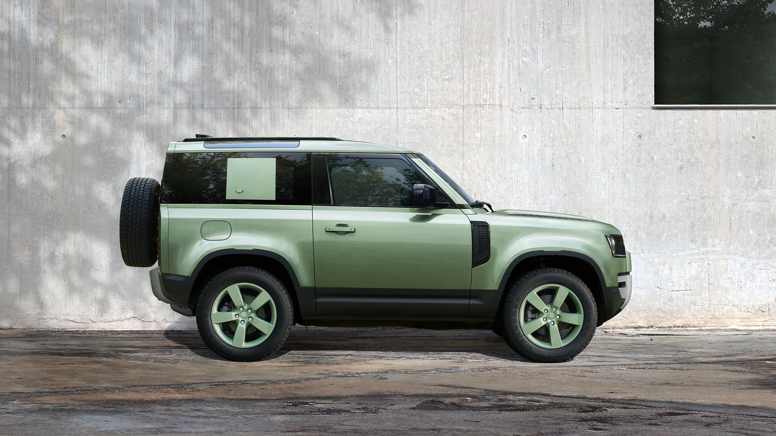 DEFENDER