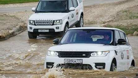 two range rover in the picture