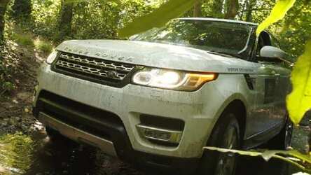 A range rover in the picture