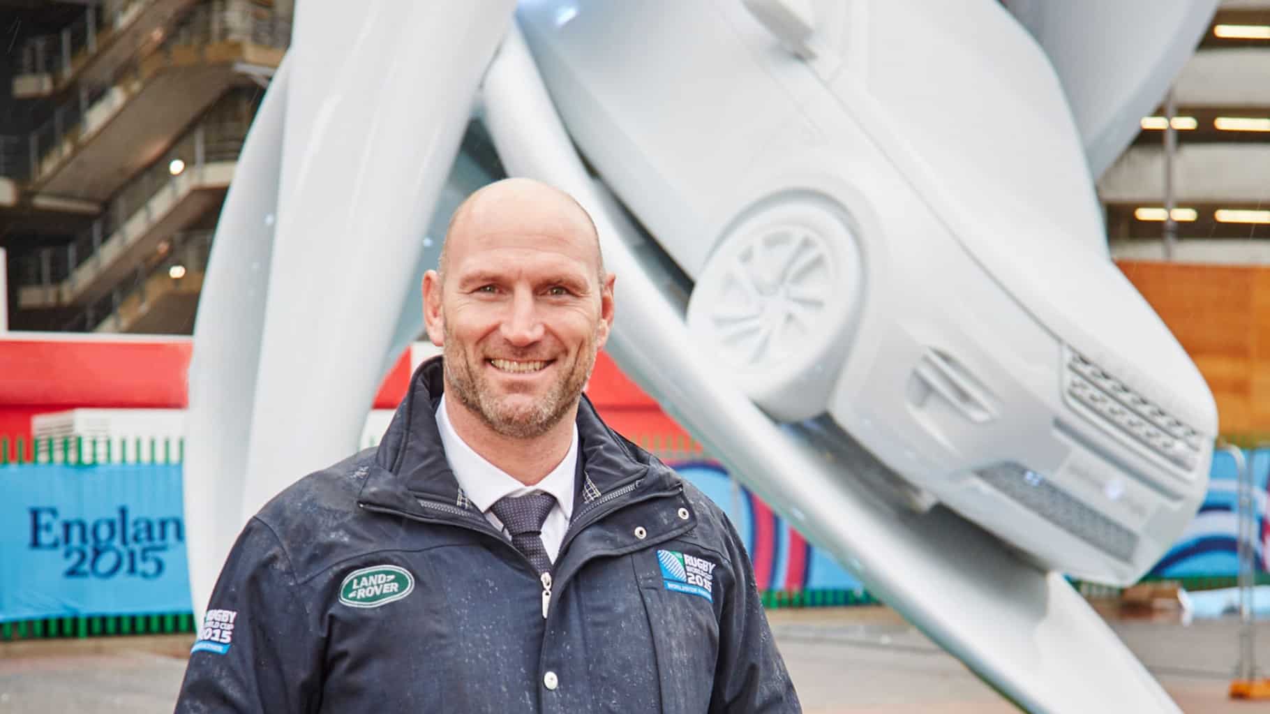 Throughout his career Dallaglio was recognised as a leading exponent of the line out, making him the ideal person to advise on the project.